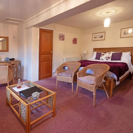 Magpies Lodge Slinfold Экстерьер фото